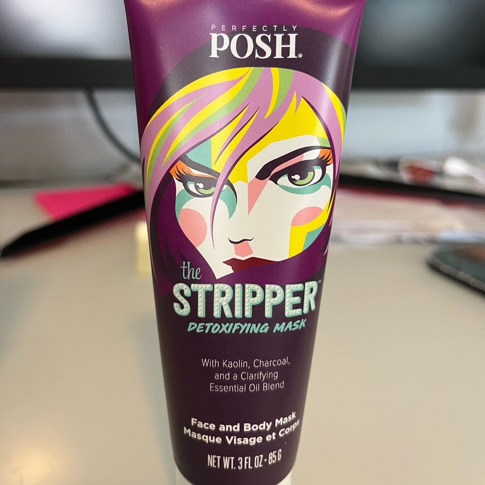 Perfectly Posh “ The Stripper” Mask